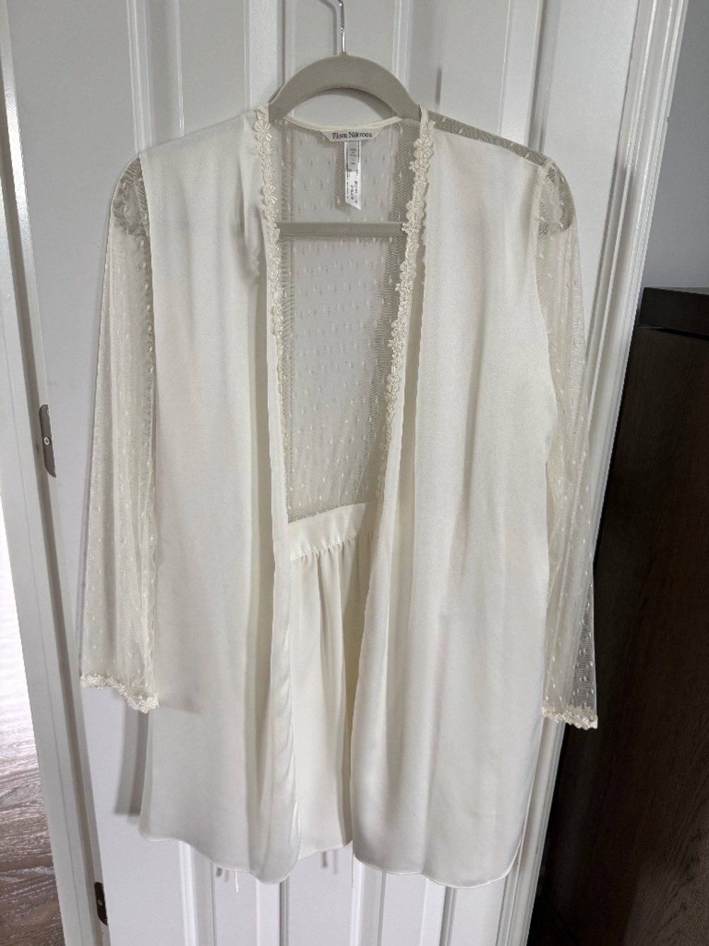 Flora Nikrooz Charmeuse Robe - ivory